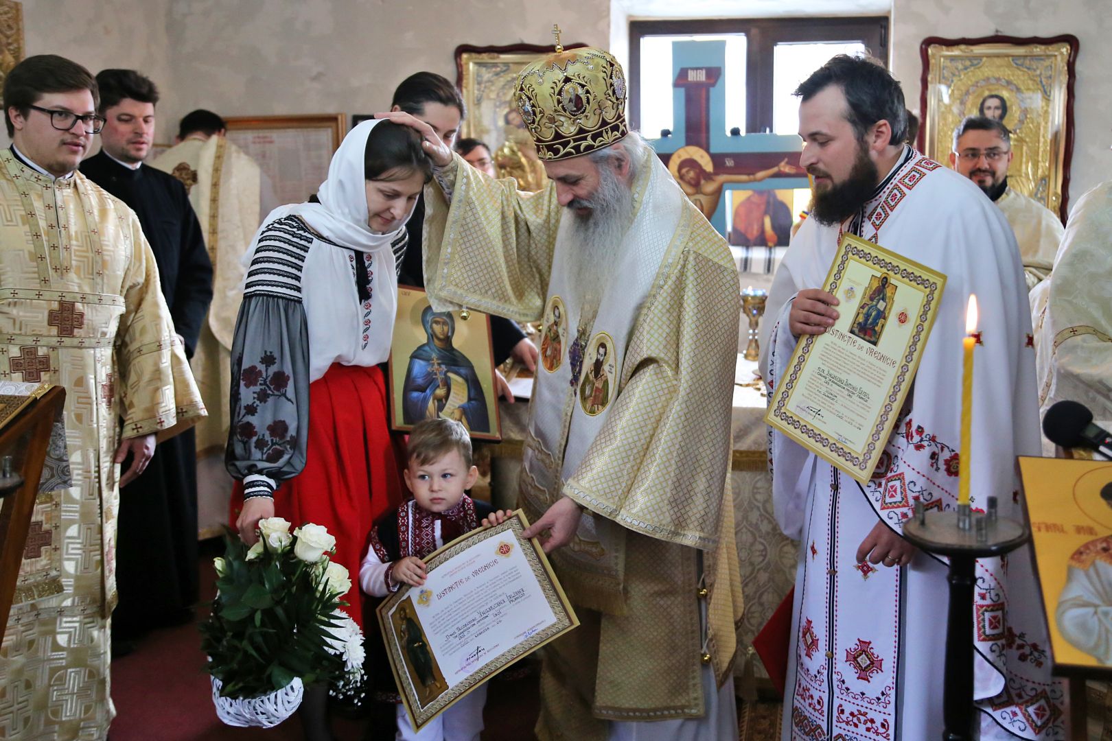 În Duminica dinaintea Postului Mare, IPS Teofan ne îndeamnă să fim mai aproape de familie și de Dumnezeu