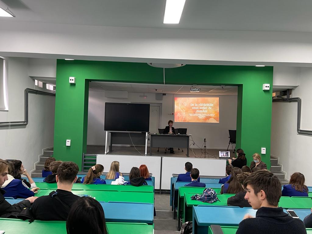 Volumul „De la rădăcinile unui suflet de român!”, lansat la Liceul de Informatică „Grigore Moisil” din Iași