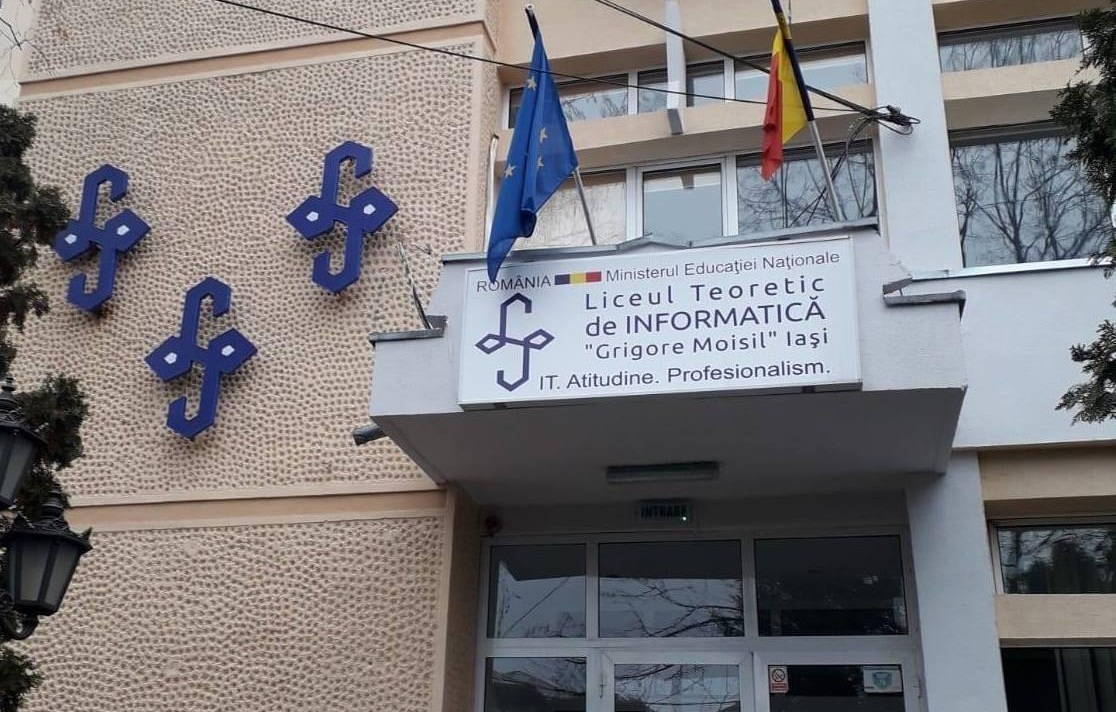 Volumul „De la rădăcinile unui suflet de român!”, lansat la Liceul de Informatică „Grigore Moisil” din Iași