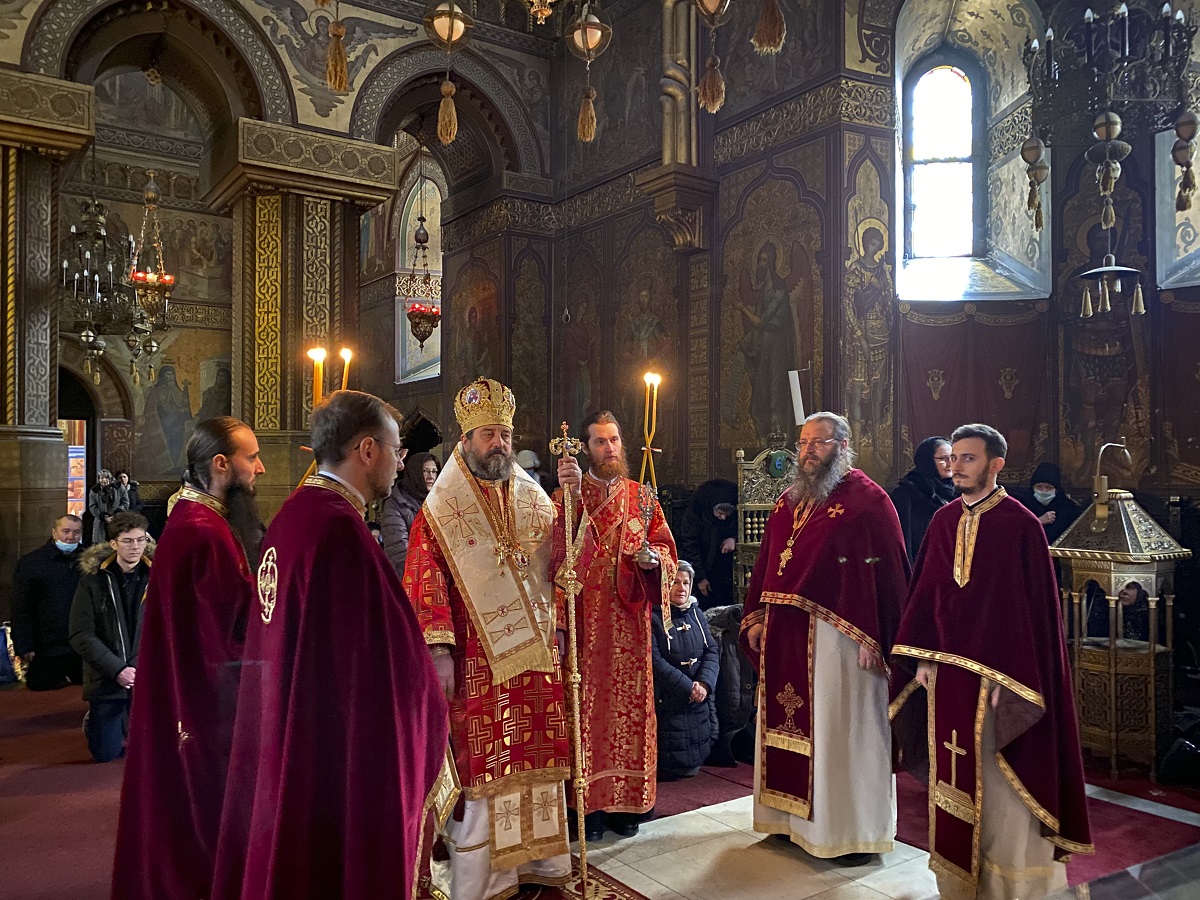 PS Părinte Nichifor Botoșăneanul, la slujba Canonului: „Adevărata pocăință nu înseamnă o învinovățire, ci hotărâre de a ne schimba viața”