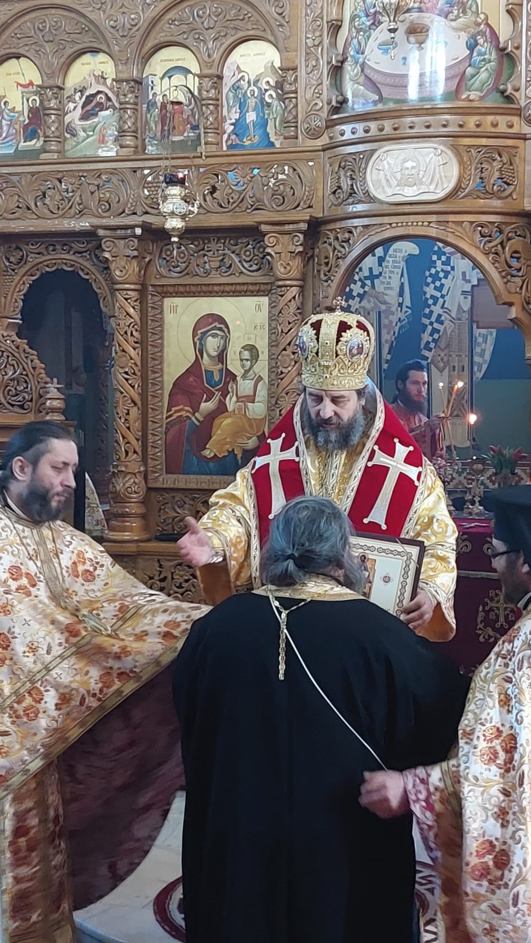 Liturghie arhierească la Mănăstirea „Piatra Sfântă” – Tărâța