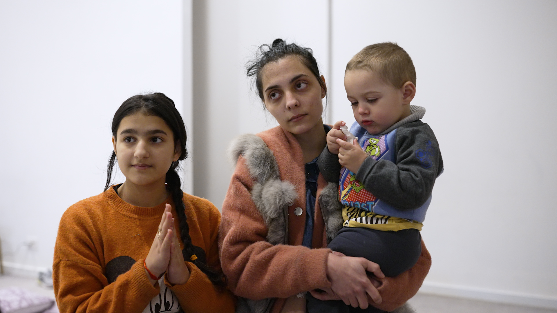 (Video) Margarita, 22 ani: „A fost bombardată și casa noastră. Bine că am plecat de acolo!”