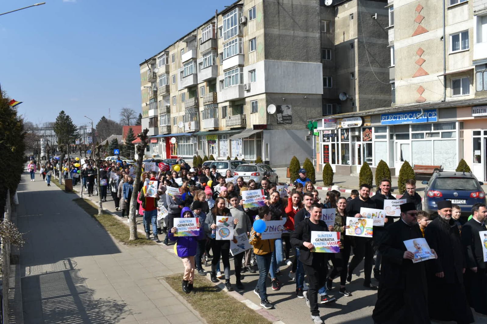 Marșul pentru viață - Darabani „Marșul pentru viață” – 2022: Cum a fost la Piatra Neamț, Botoșani, Dorohoi și Darabani