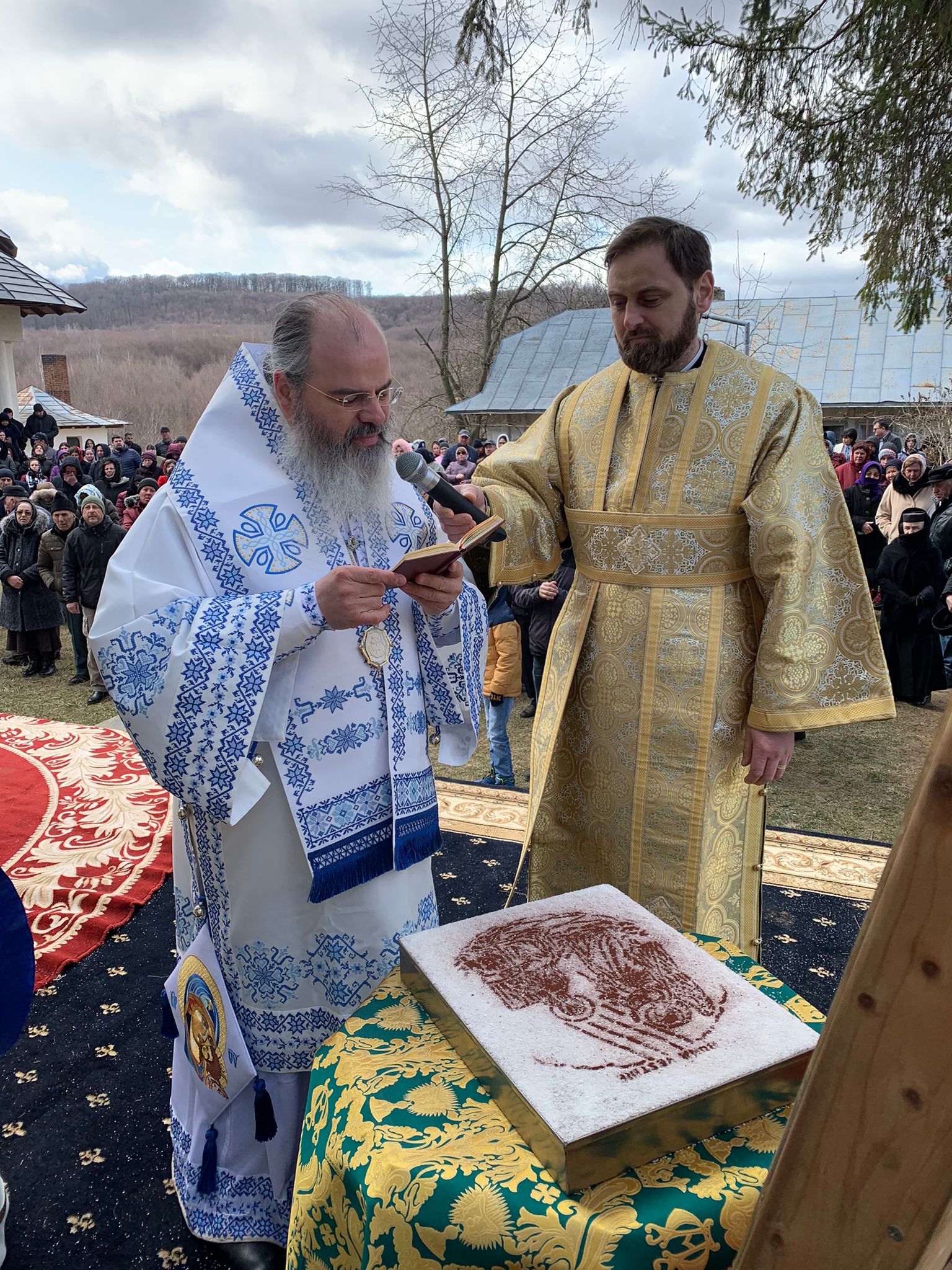 PS Ignatie a slujit de sărbătoarea Bunei Vestiri la Mănăstirea Sihăstria Voronei