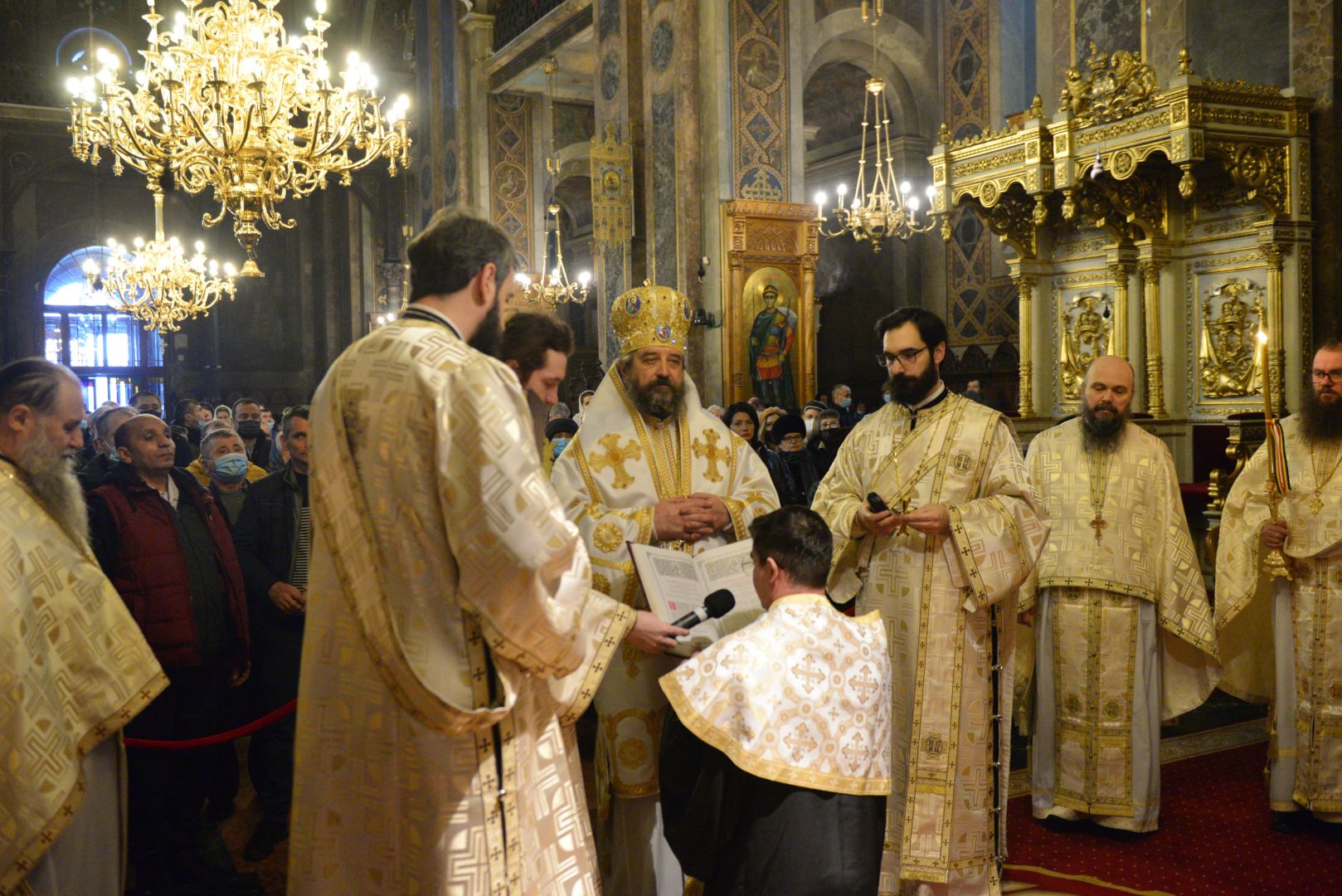 PS Nichifor Botoșăneanul a slujit la Catedrala Mitropolitană din Iași