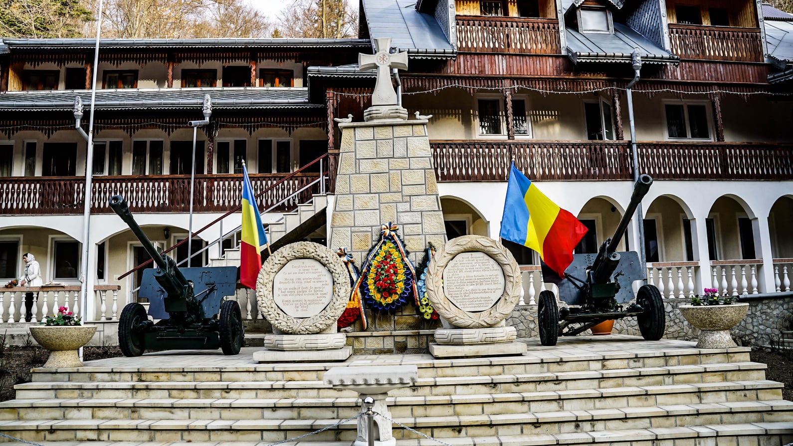 PS Nichifor, la Mănăstirea nemțeană „Înălțarea Sfintei Cruci”: „Scopul postului este slăbirea legăturii inimii noastre cu cele ale pământului”