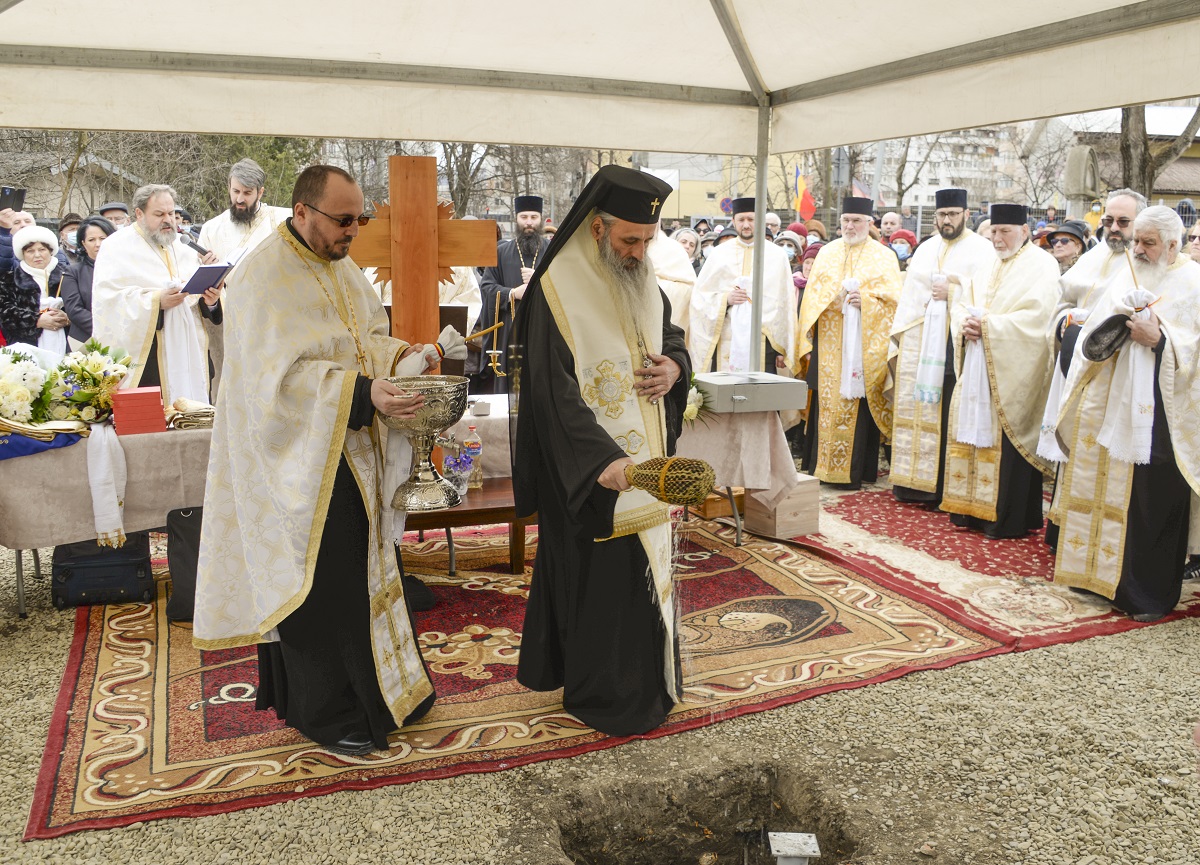 Piatră de temelie pentru o nouă biserică în Muncipiul Iași: „O fereastră către eternitate”