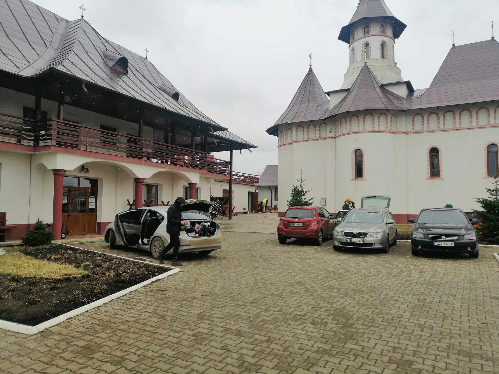 26 de parohii din Protopopiatul Dorohoi, în sprijinul refugiaților. Campania de ajutorare continuă și în zilele următoare