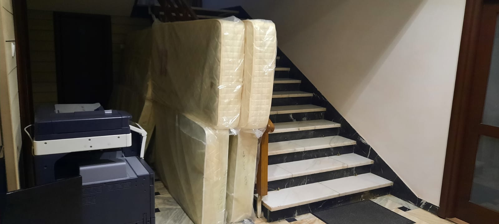 Voluntariat pentru un popor încercat: Colegiul „Sfântul Nicolae”, în sprijinul refugiaților ucraineni