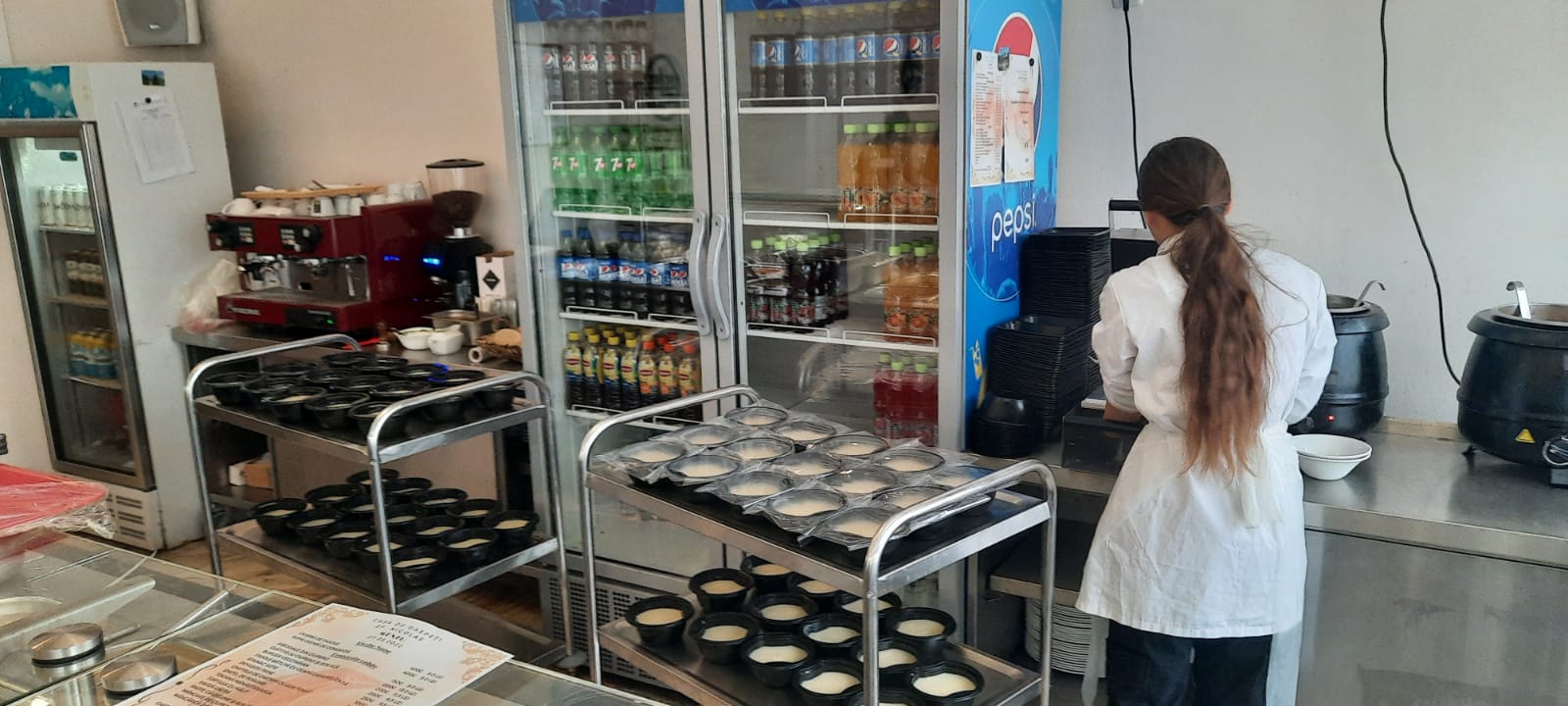 Voluntariat pentru un popor încercat: Colegiul „Sfântul Nicolae”, în sprijinul refugiaților ucraineni