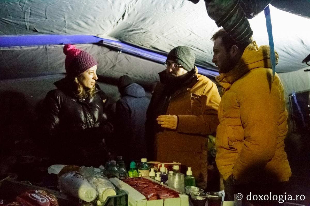 Clericii din Huși, alături de ucraineni: Puncte de ajutor la tabăra pentru refugiați din oraș și la vama Albița