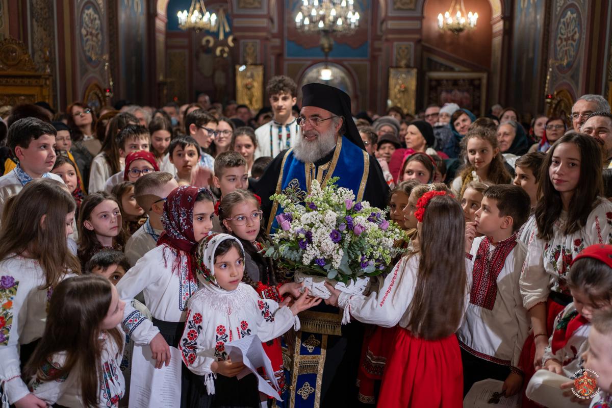 Taina Sfântului Maslu, la Biserica „Sfântul Gheorghe” din Bacău
