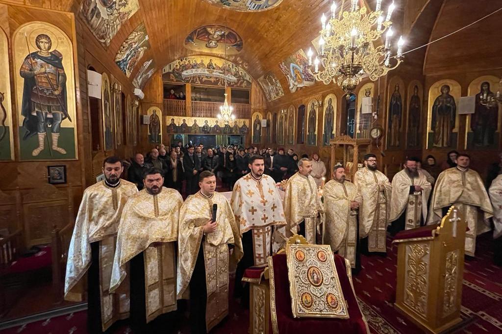 Prezență arhierească la Mănăstirea Valea Budului Prezență arhierească la Mănăstirea Valea Budului