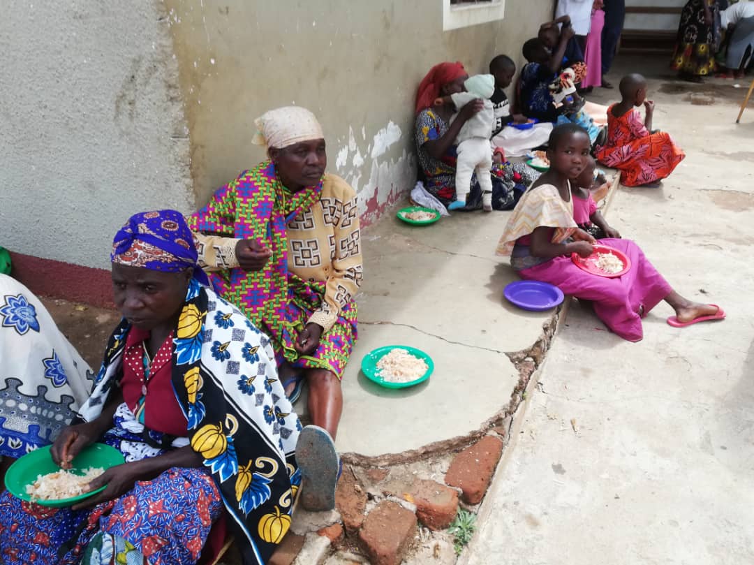 Kristo Amefufuka! Kweli Amefufuka! Hristos a înviat! Adevărat a Înviat!