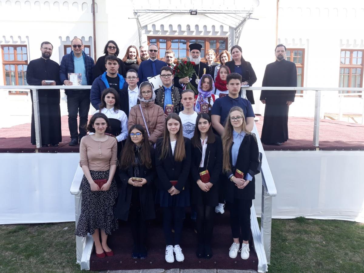 IPS Ioachim i-a binecuvântat pe elevii calificaţi la Olimpiada de religie