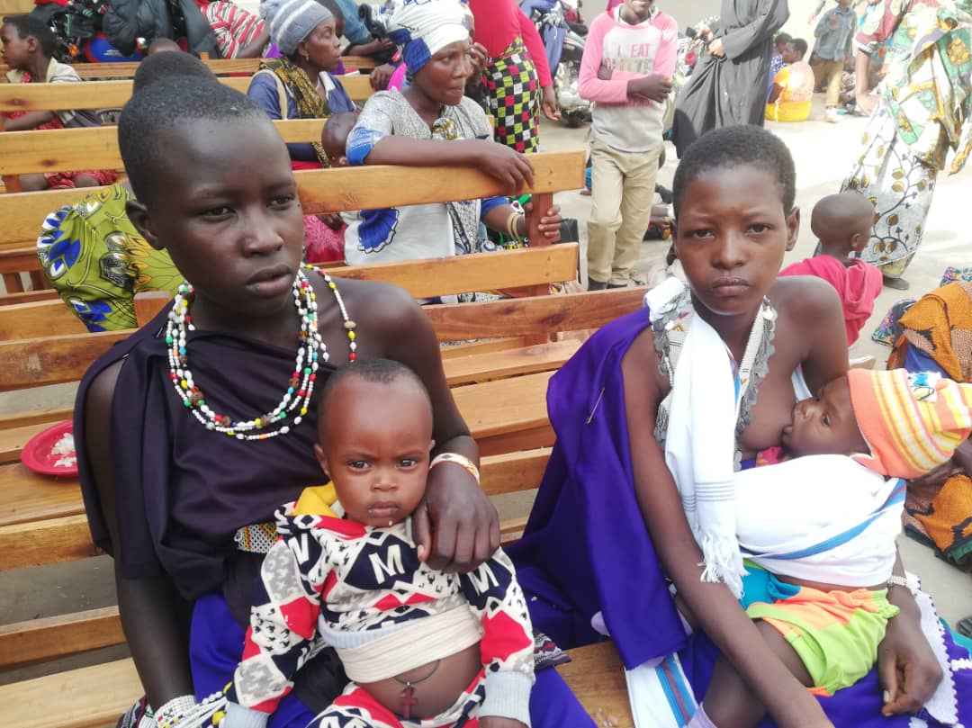 250 de botezuri au fost săvârșite în Sâmbăta Mare la Centrul Misionar din Kidamali