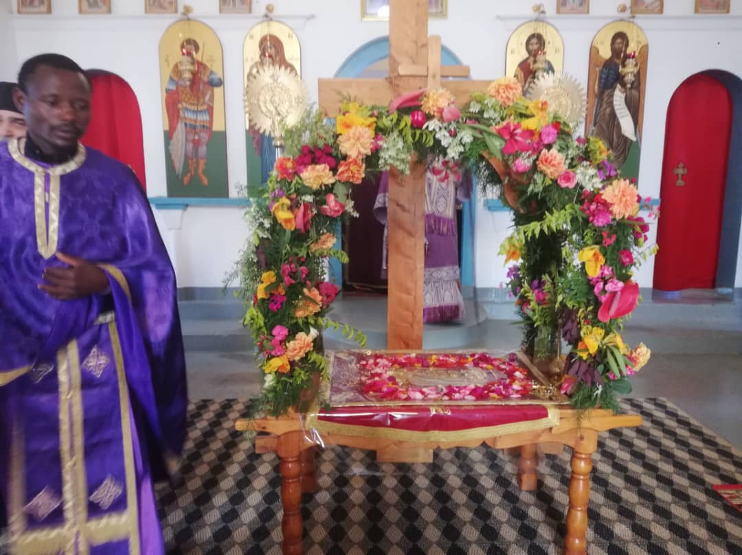 250 de botezuri au fost săvârșite în Sâmbăta Mare la Centrul Misionar din Kidamali