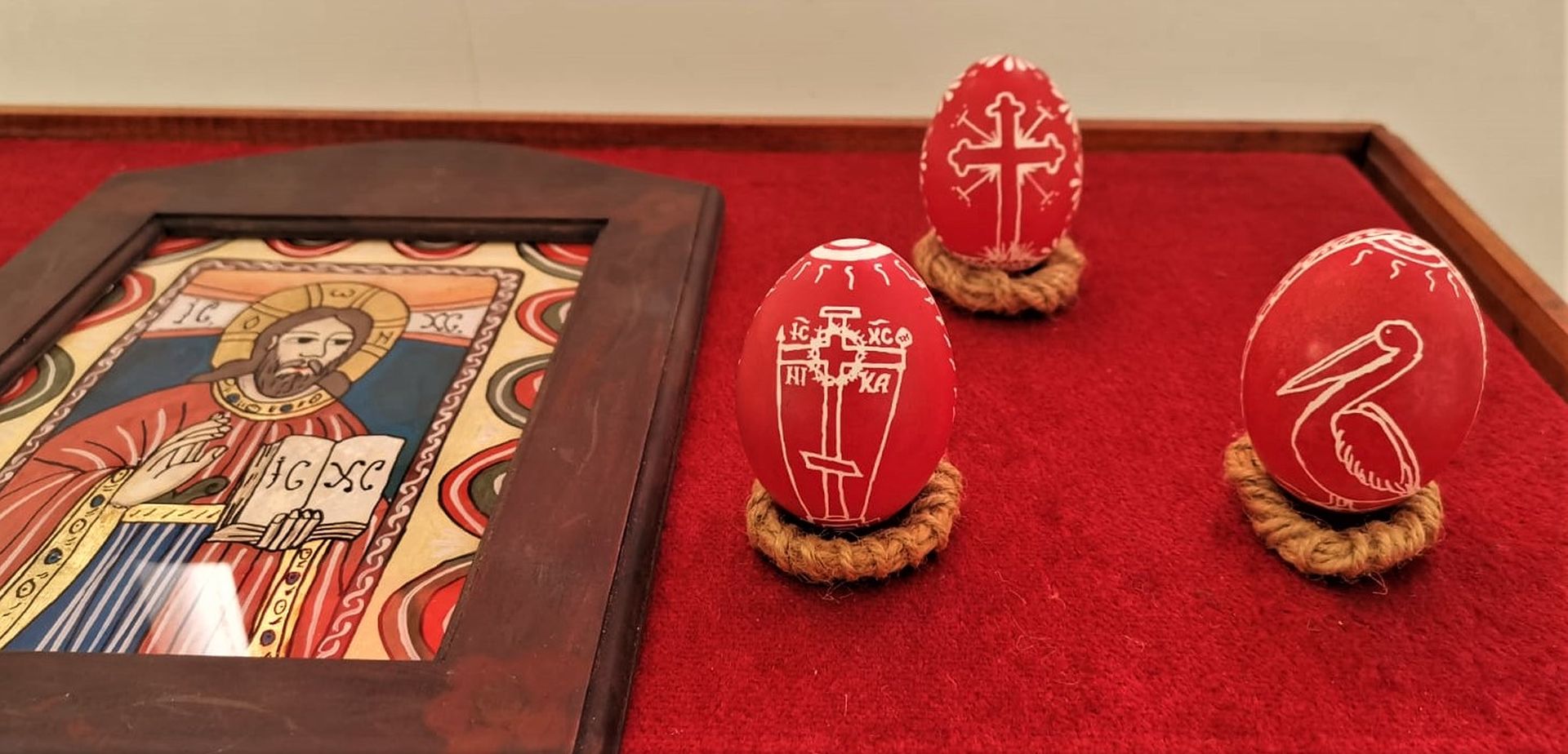 Expoziție de ouă încondeiate, la Facultatea de Teologie Ortodoxă din Iași