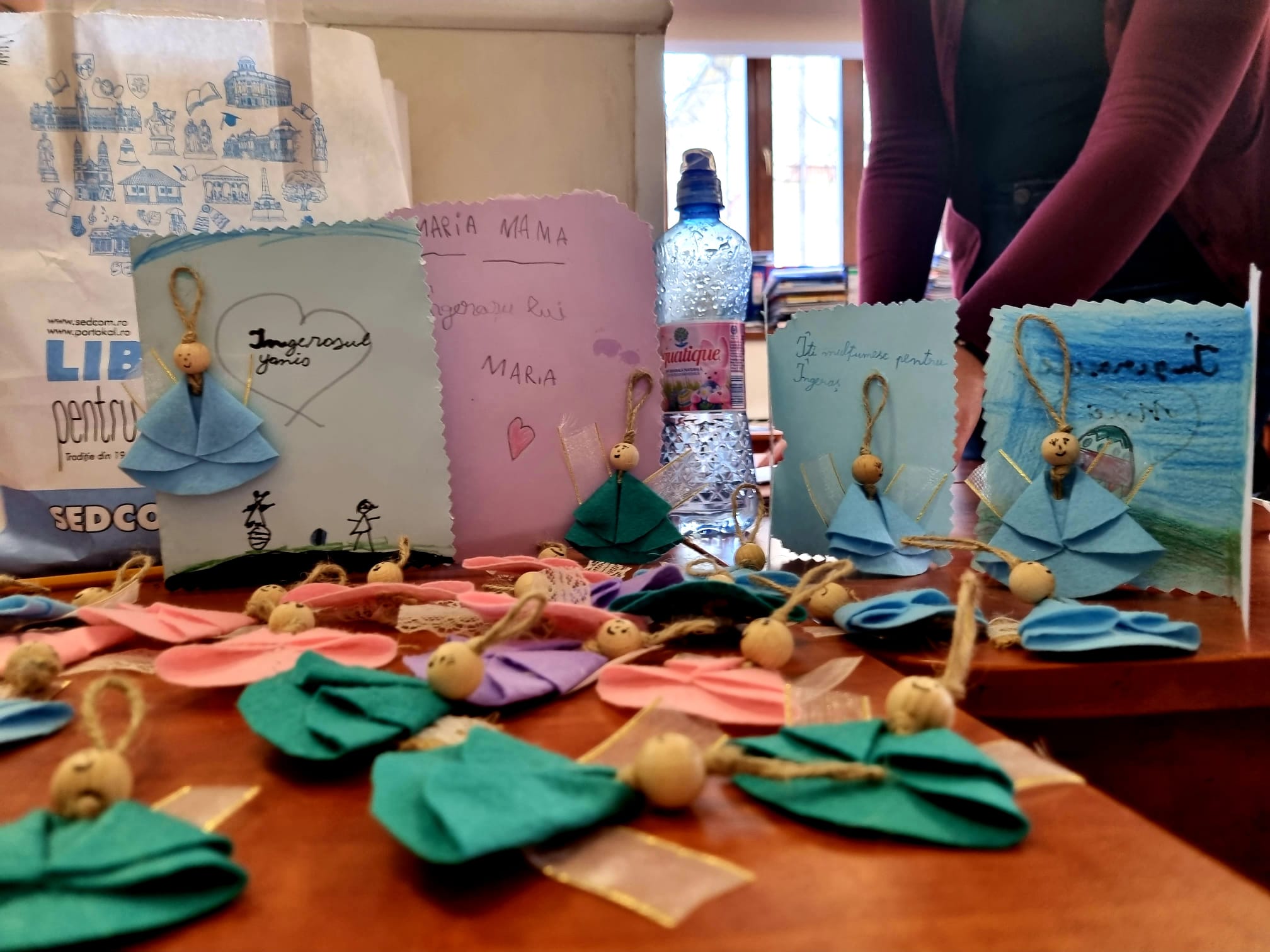 Proiect social - filantropic și cultural: „Cumpără un îngeraș și răsplătește un copilaș”