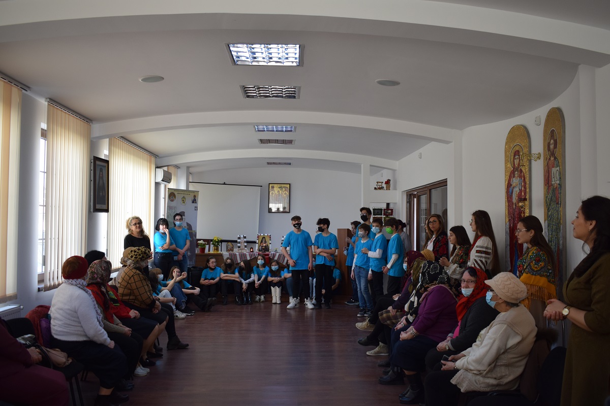 Proiect interinstituțional și intergenerațional: „Adoptă un bunic și împarte bucurie!”