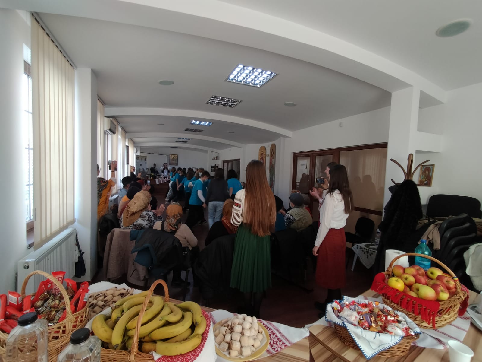 Proiect interinstituțional și intergenerațional: „Adoptă un bunic și împarte bucurie!”