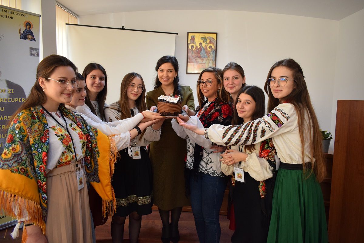 Proiect interinstituțional și intergenerațional: „Adoptă un bunic și împarte bucurie!”