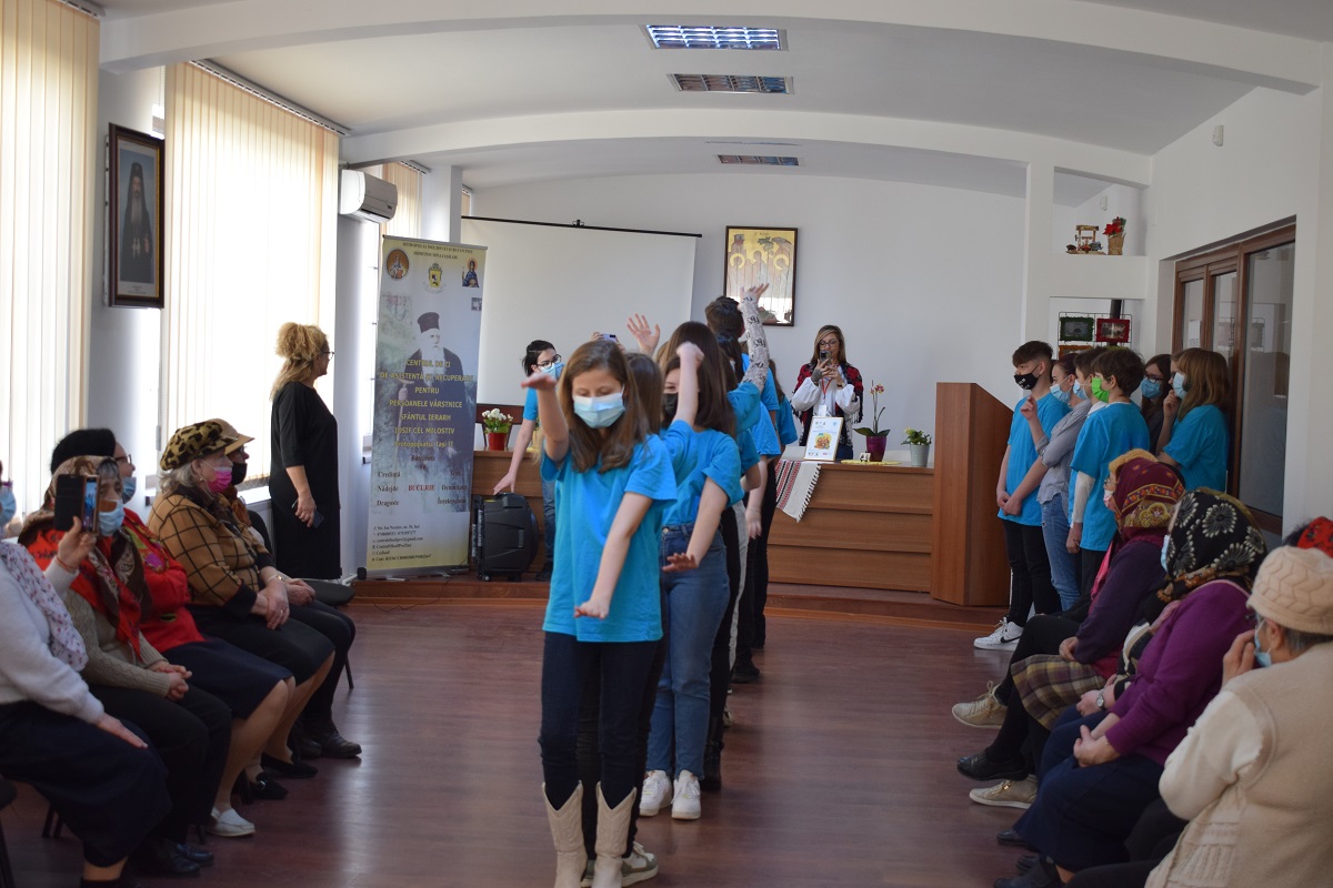 Proiect interinstituțional și intergenerațional: „Adoptă un bunic și împarte bucurie!”