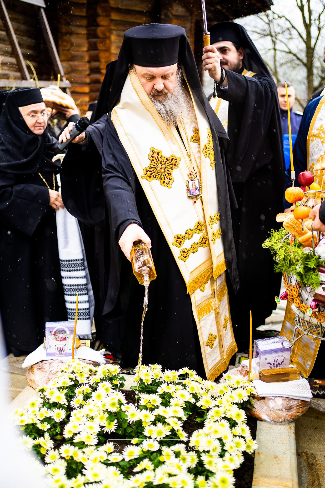 Liturghie arhierească și Parastas pentru stavrofora Irina Pântescu – Mănăstirea Voroneț