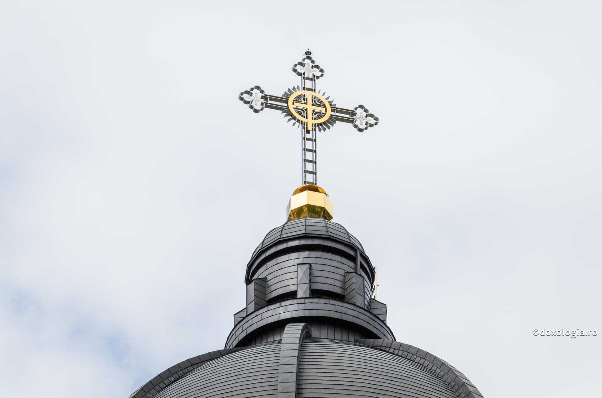 Veșnicia este un timp ce nu are nici început, nici sfârșit