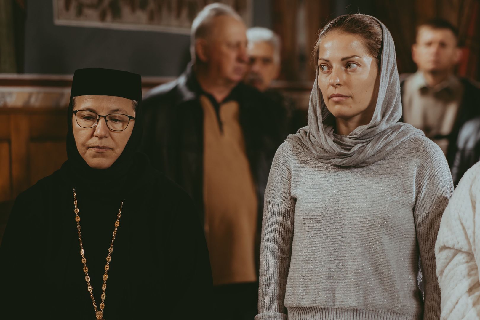 Între Lumină și întuneric: Cronica unui Botez săvârșit în refugiu, în Sâmbăta Paștilor