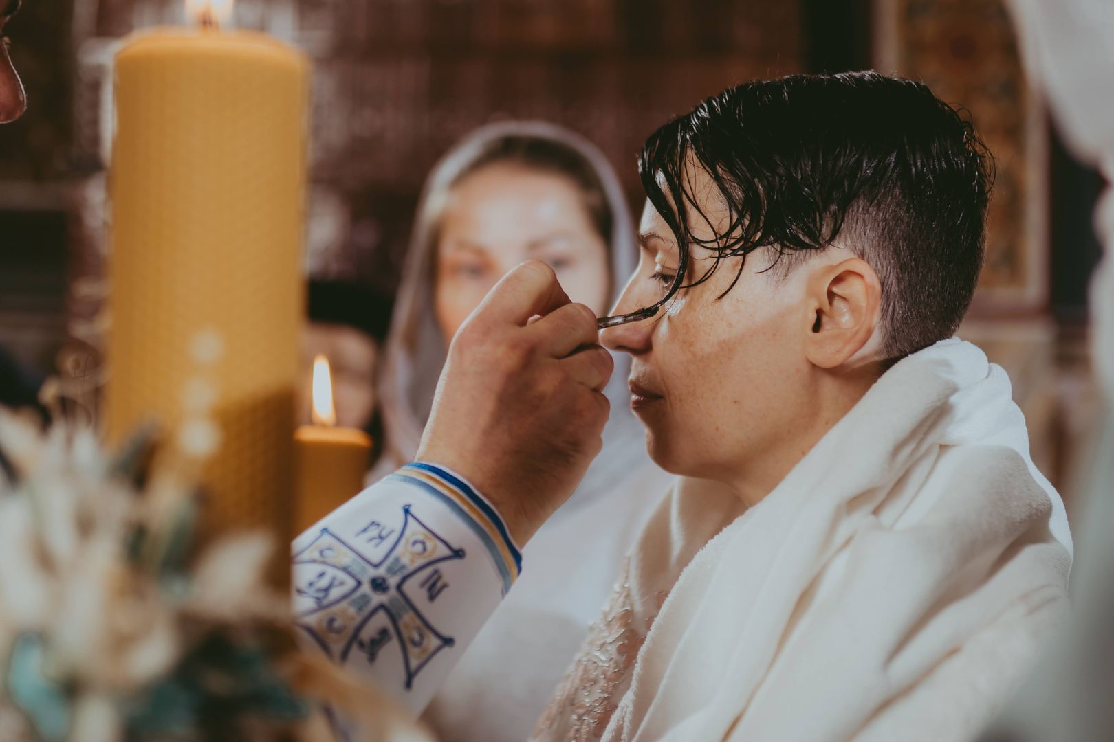 Între Lumină și întuneric: Cronica unui Botez săvârșit în refugiu, în Sâmbăta Paștilor