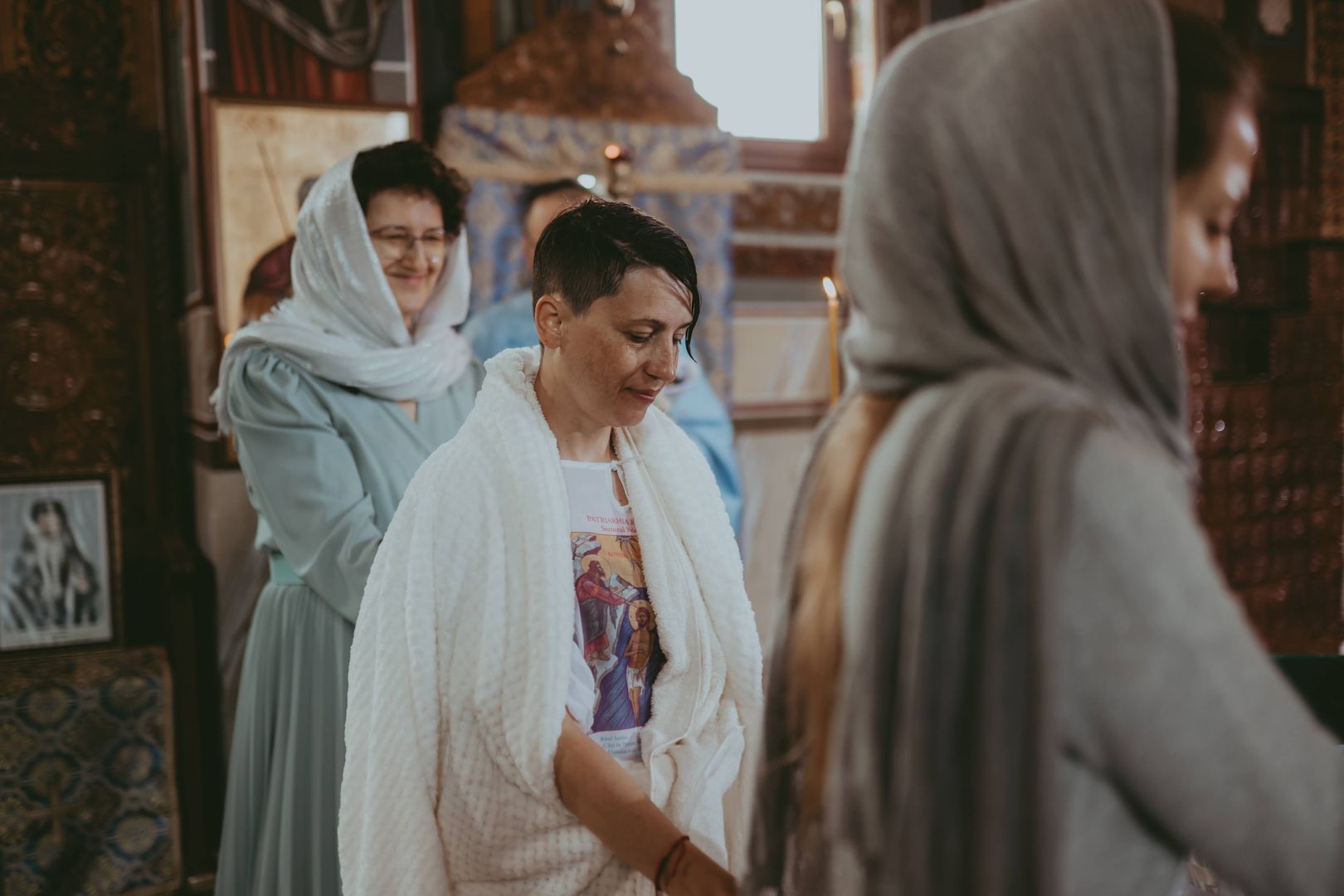 Între Lumină și întuneric: Cronica unui Botez săvârșit în refugiu, în Sâmbăta Paștilor