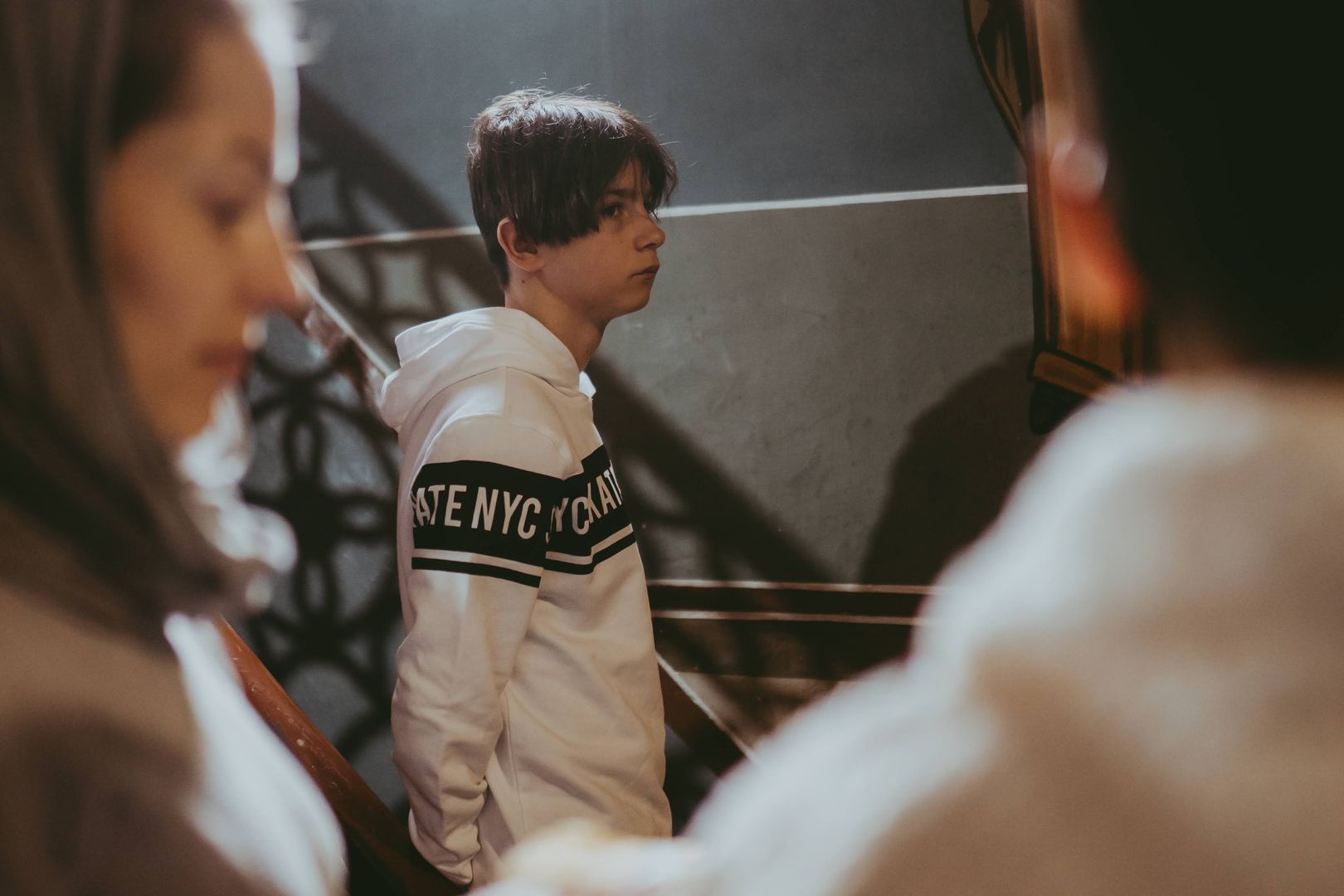 Între Lumină și întuneric: Cronica unui Botez săvârșit în refugiu, în Sâmbăta Paștilor