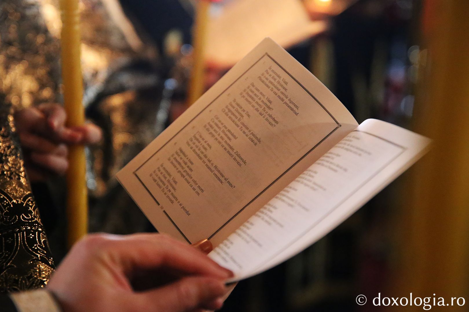 Denia Prohodului la Catedrala mitropolitană din Iași: „Aduceri aminte ale unor momente înfricoșătoare, sfinte și mari pentru istoria lumii”