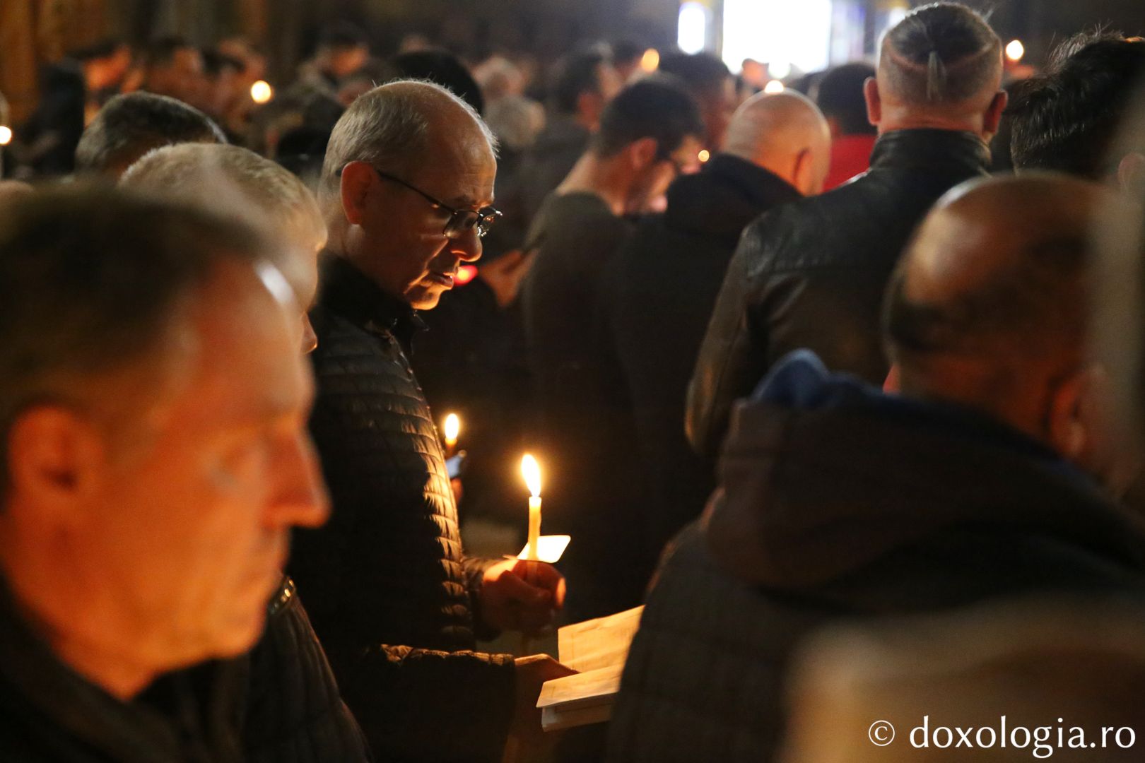 Denia Prohodului la Catedrala mitropolitană din Iași: „Aduceri aminte ale unor momente înfricoșătoare, sfinte și mari pentru istoria lumii”