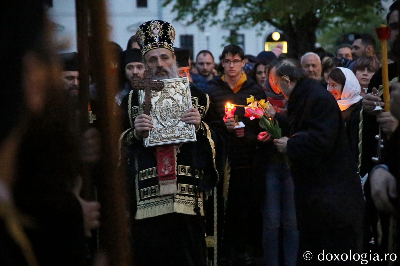 Denia Prohodului la Catedrala mitropolitană din Iași: „Aduceri aminte ale unor momente înfricoșătoare, sfinte și mari pentru istoria lumii”