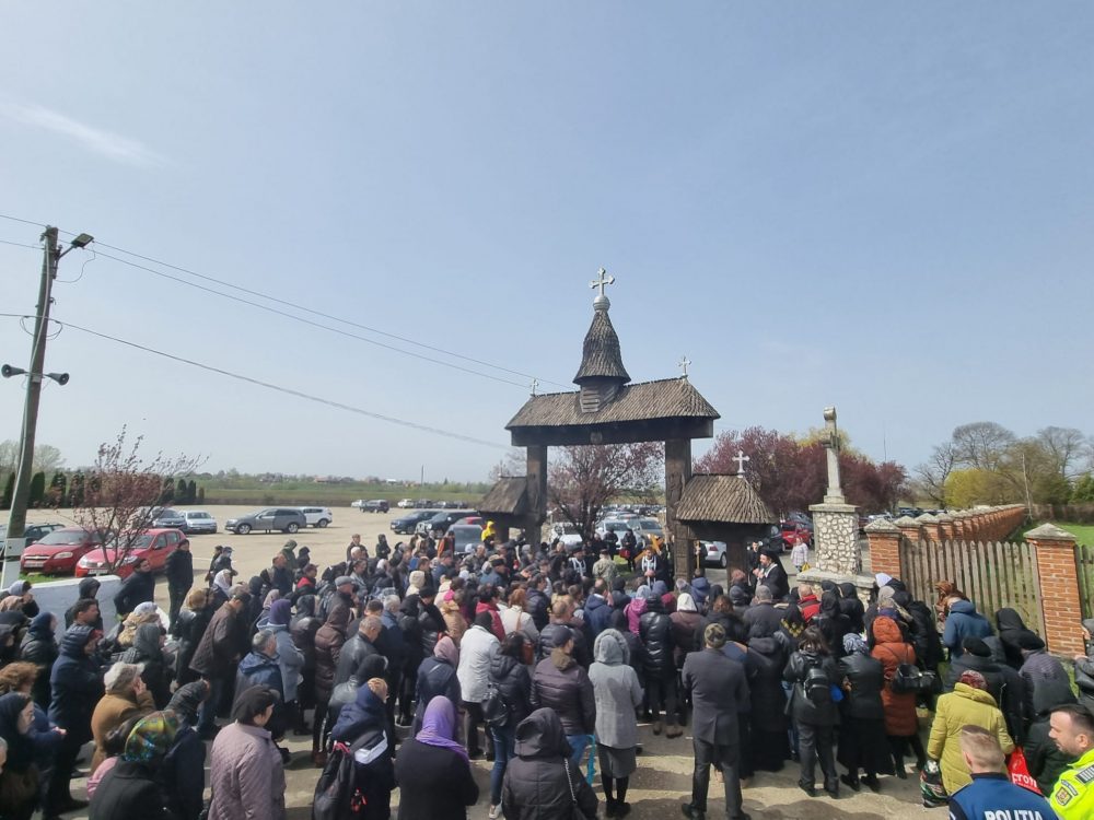 Procesiunea „Drumul Crucii” a avut loc și în acest an la Mănăstirea Hodoș-Bodrog