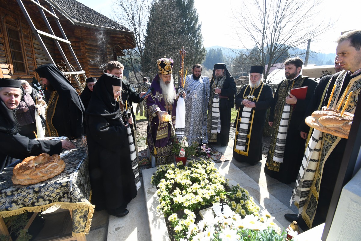 Prezenţă arhierească la 40 de zile de când stavrofora Irina Pântescu s-a mutat la cer