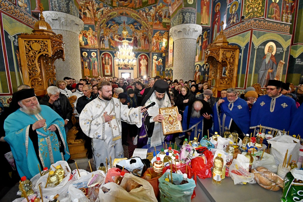 Taina Sfântului Maslu, în Duminica Floriilor, la Mănăstirea Hadâmbu