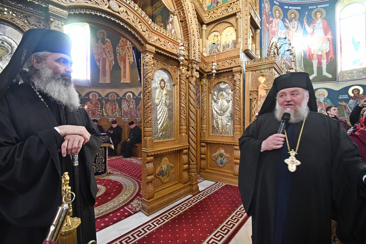 Taina Sfântului Maslu, în Duminica Floriilor, la Mănăstirea Hadâmbu