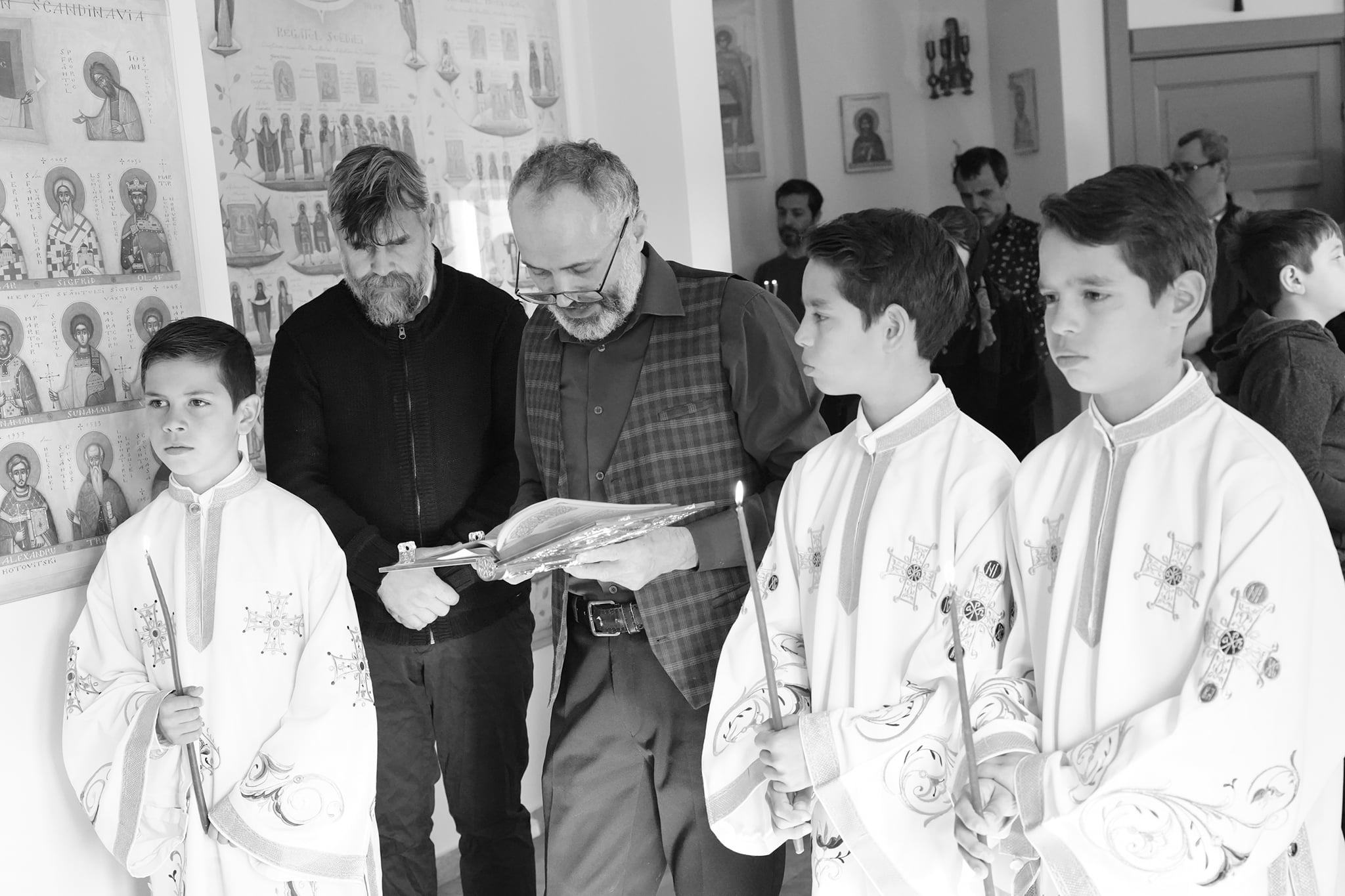 (Foto) Sâmbăta lui Lazăr și Praznicul Floriilor, în Episcopia Europei de Nord