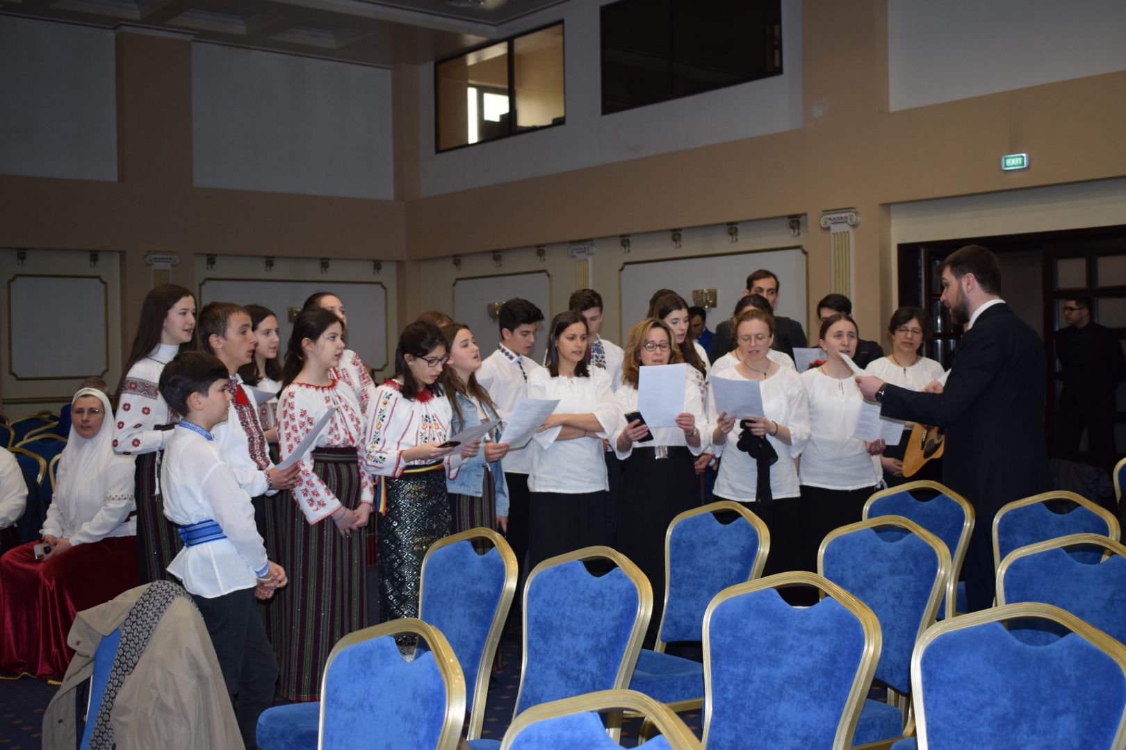 Tinerii Parohiei „Sfântul Ioan Botezătorul” din Botoșani au participat la Festivalul-Concurs de Muzică Sacră