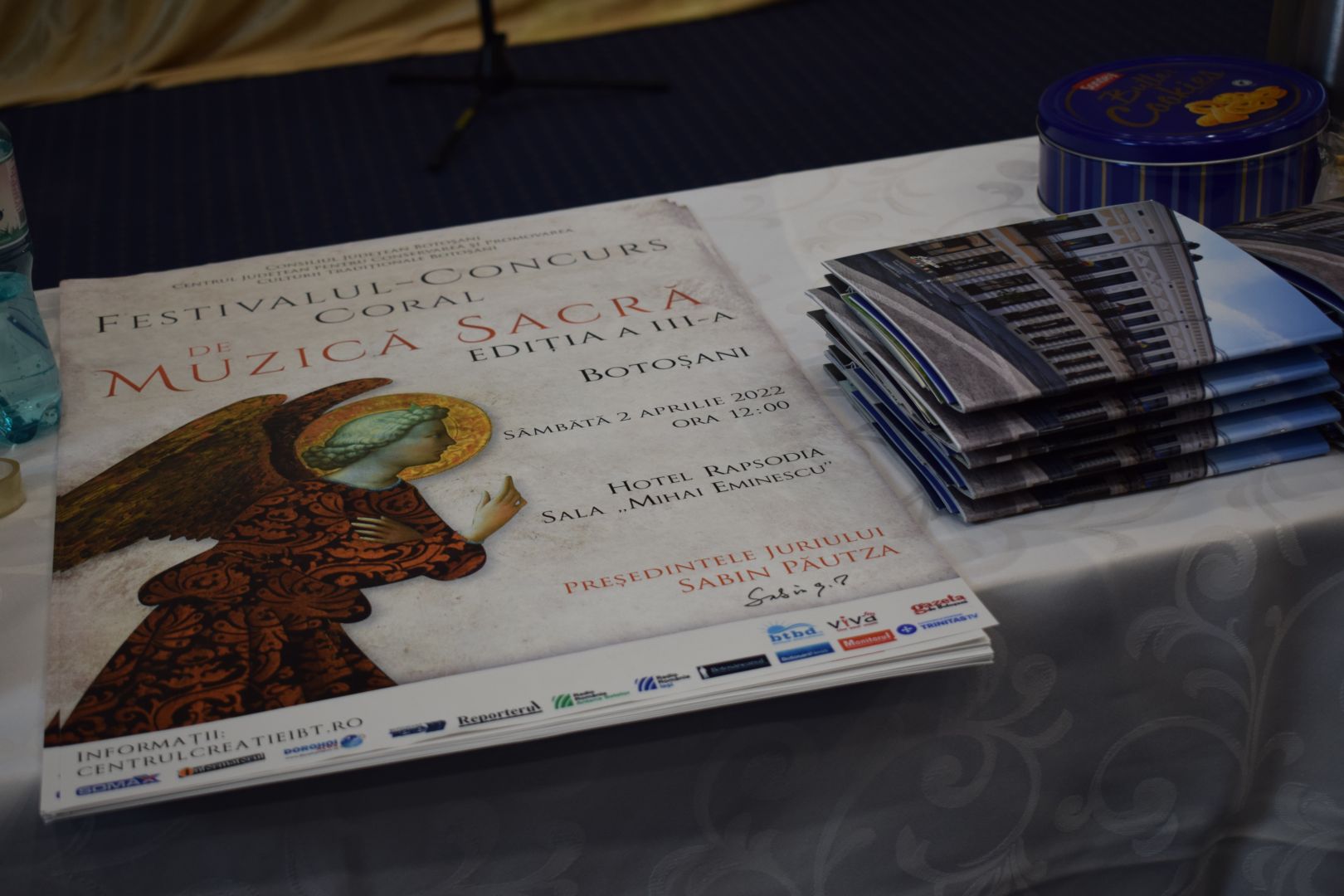 Tinerii Parohiei „Sfântul Ioan Botezătorul” din Botoșani au participat la Festivalul-Concurs de Muzică Sacră