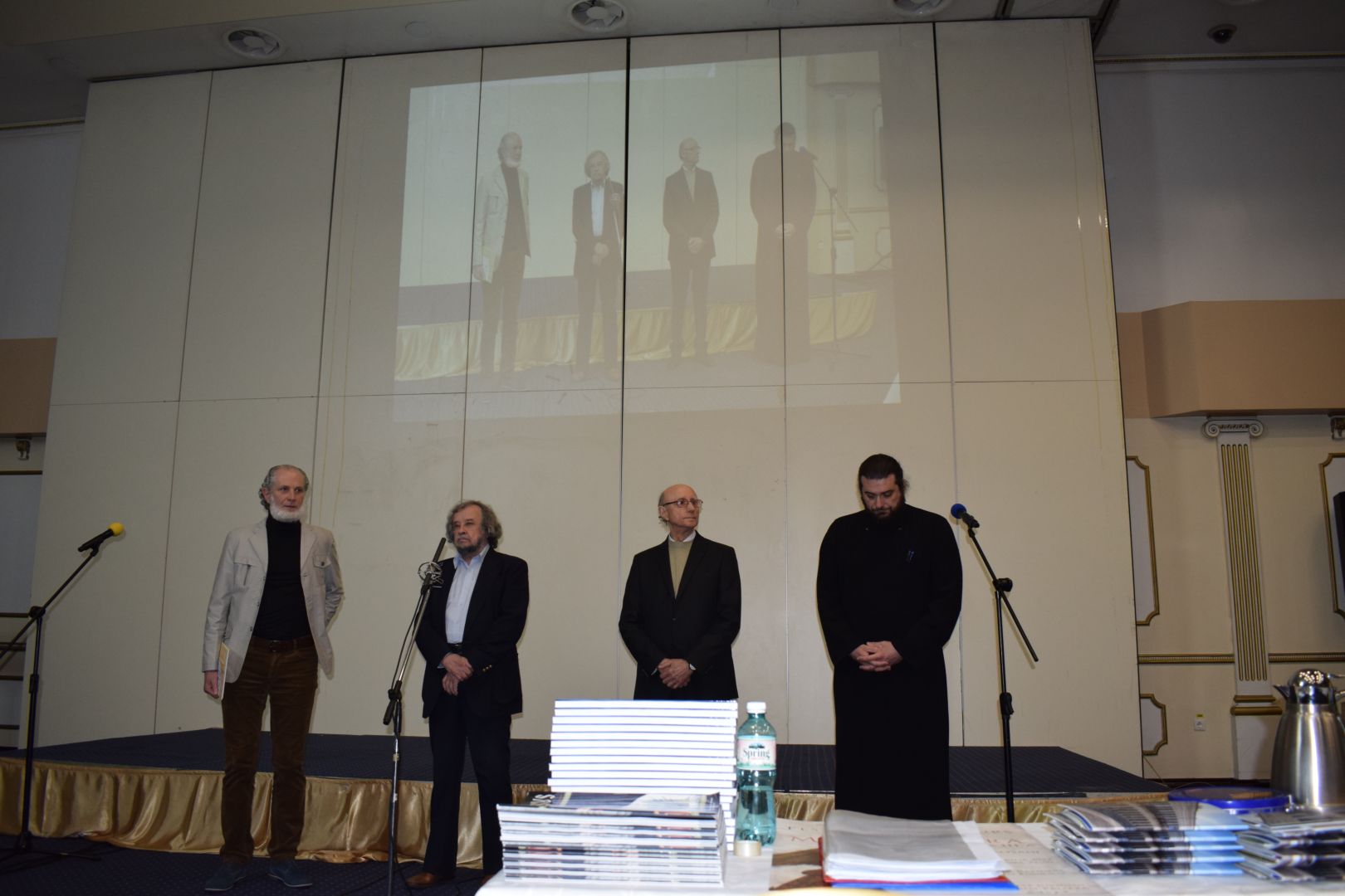 Tinerii Parohiei „Sfântul Ioan Botezătorul” din Botoșani au participat la Festivalul-Concurs de Muzică Sacră