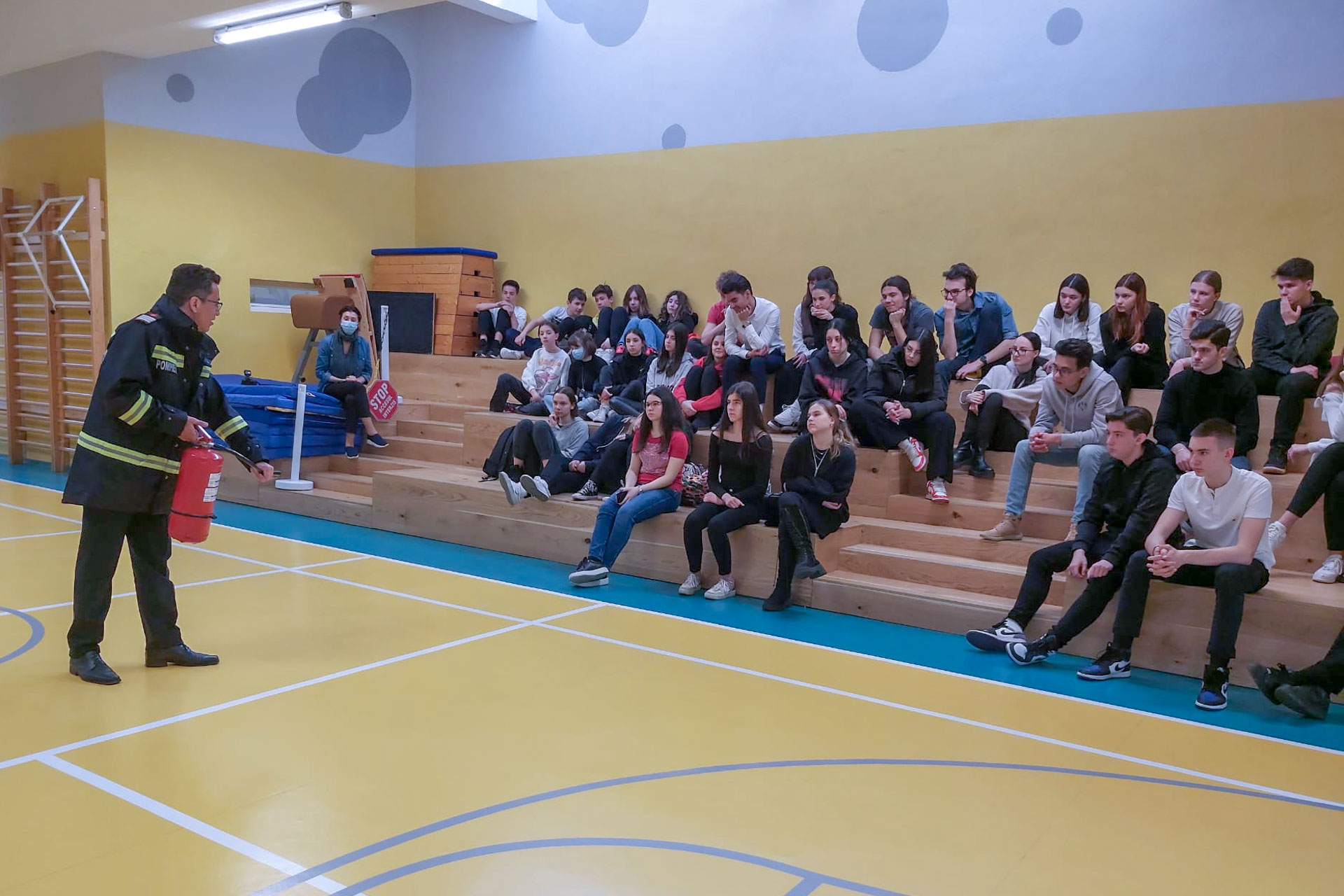 Instructaj PSI-SU la Școala „Varlaam Mitropolitul”