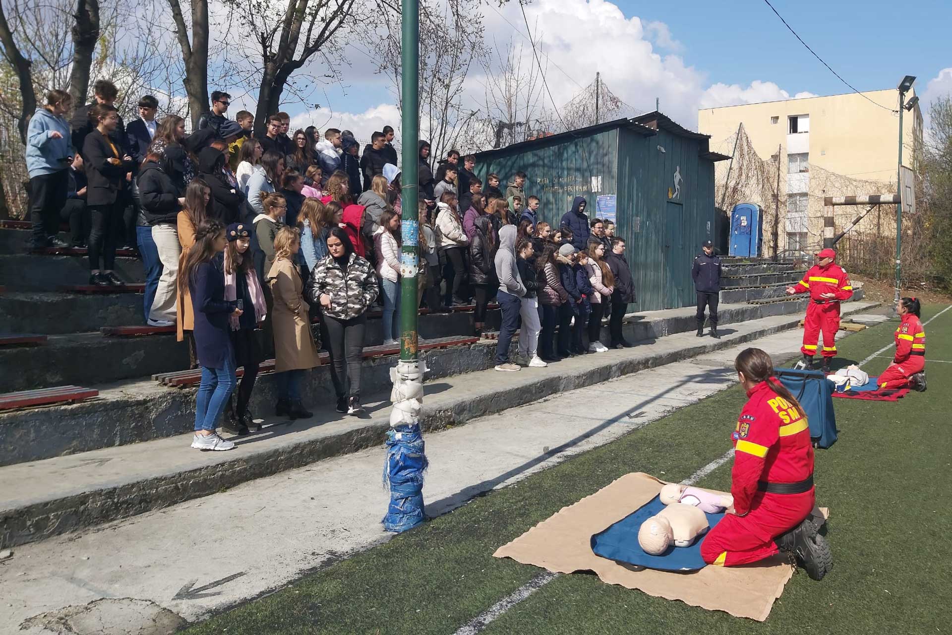 Instructaj PSI-SU la Seminarul Teologic Liceal Ortodox „Sfântul Gheorghe” – Botoșani Instructaj PSI-SU la Seminarul Teologic Liceal Ortodox „Sfântul Gheorghe” – Botoșani
