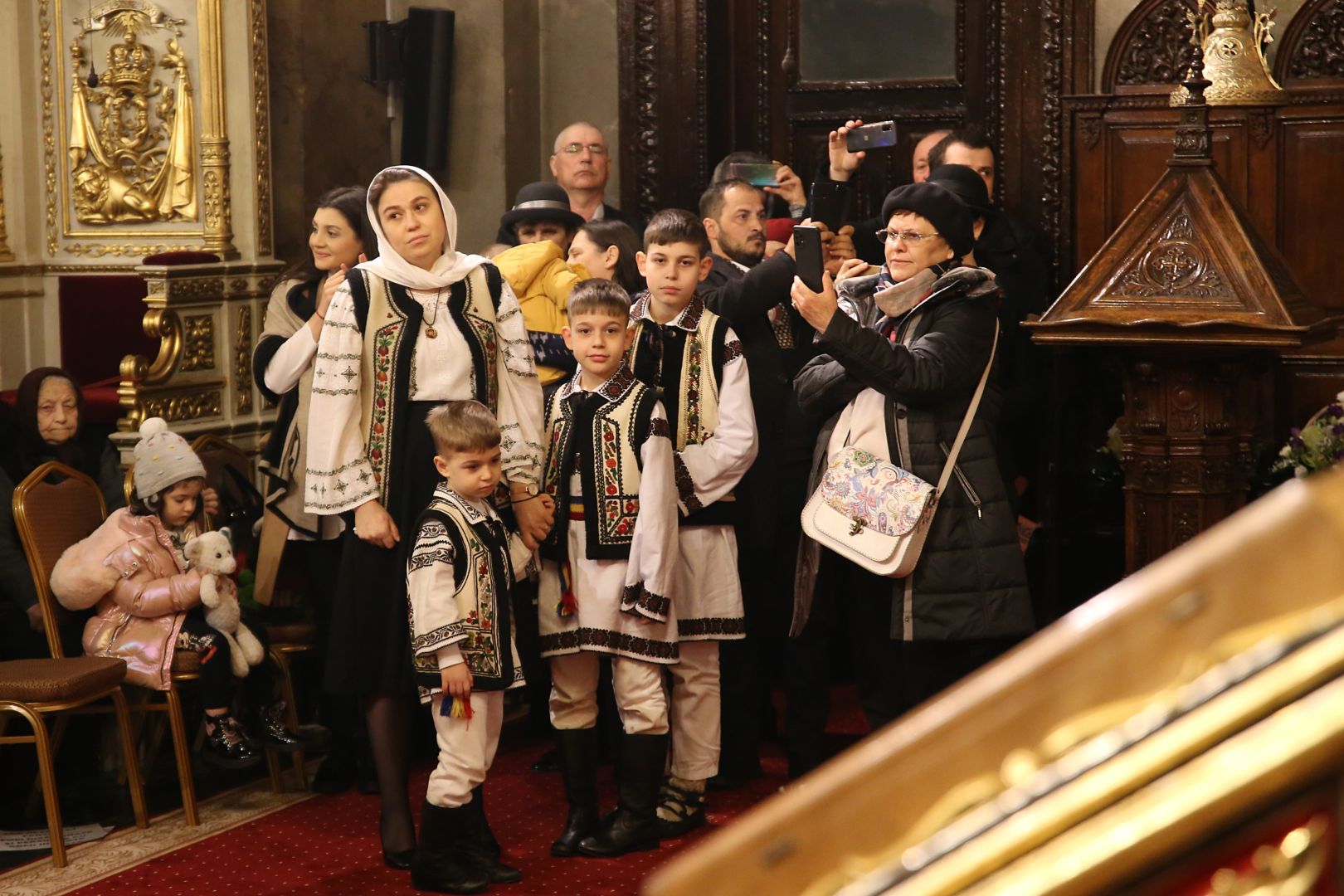 Duminica Sfântului Ioan Scărarul, la Iași: un arhidiacon al Catedralei Mitropolitane a fost hirotonit preot de către IPS Teofan