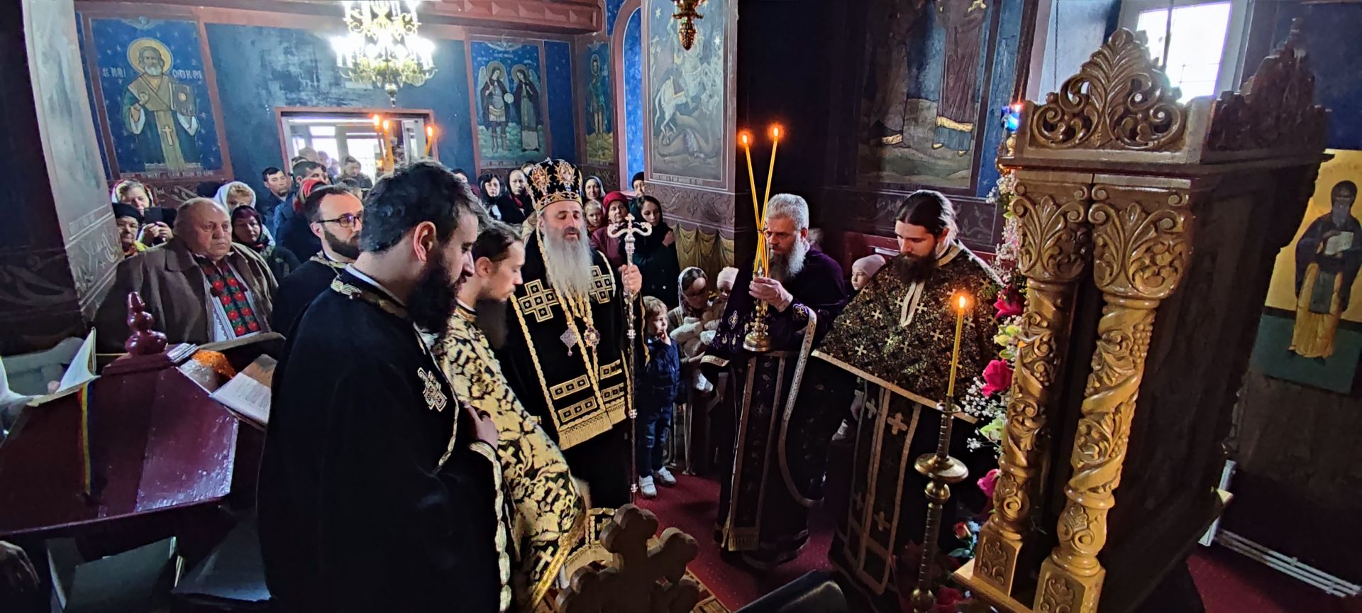 Slujbă arhierească la Parohia Silișcani din județul Botoșani