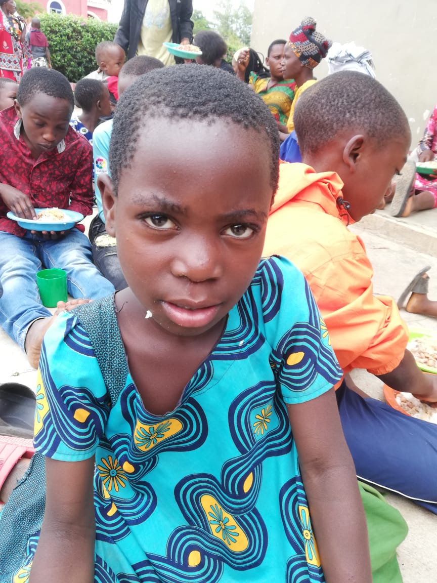 Jumapili ya Matawi sau Duminica Floriilor a fost prilej de mare bucurie şi la Centrul Misionar din Kidamali