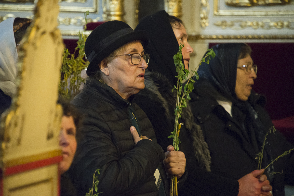 IPS Mitropolit Teofan, la slujba Floriilor: „O parte din noi se bucură, o parte din noi se cutremură”